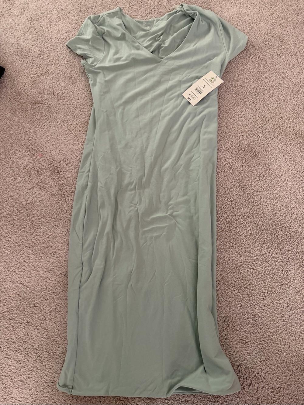 No Boundaries v neck dress size M